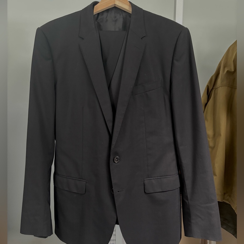 Dolce & Gabbana Martini suit w/matching waistcoat. Black - 48R - slim